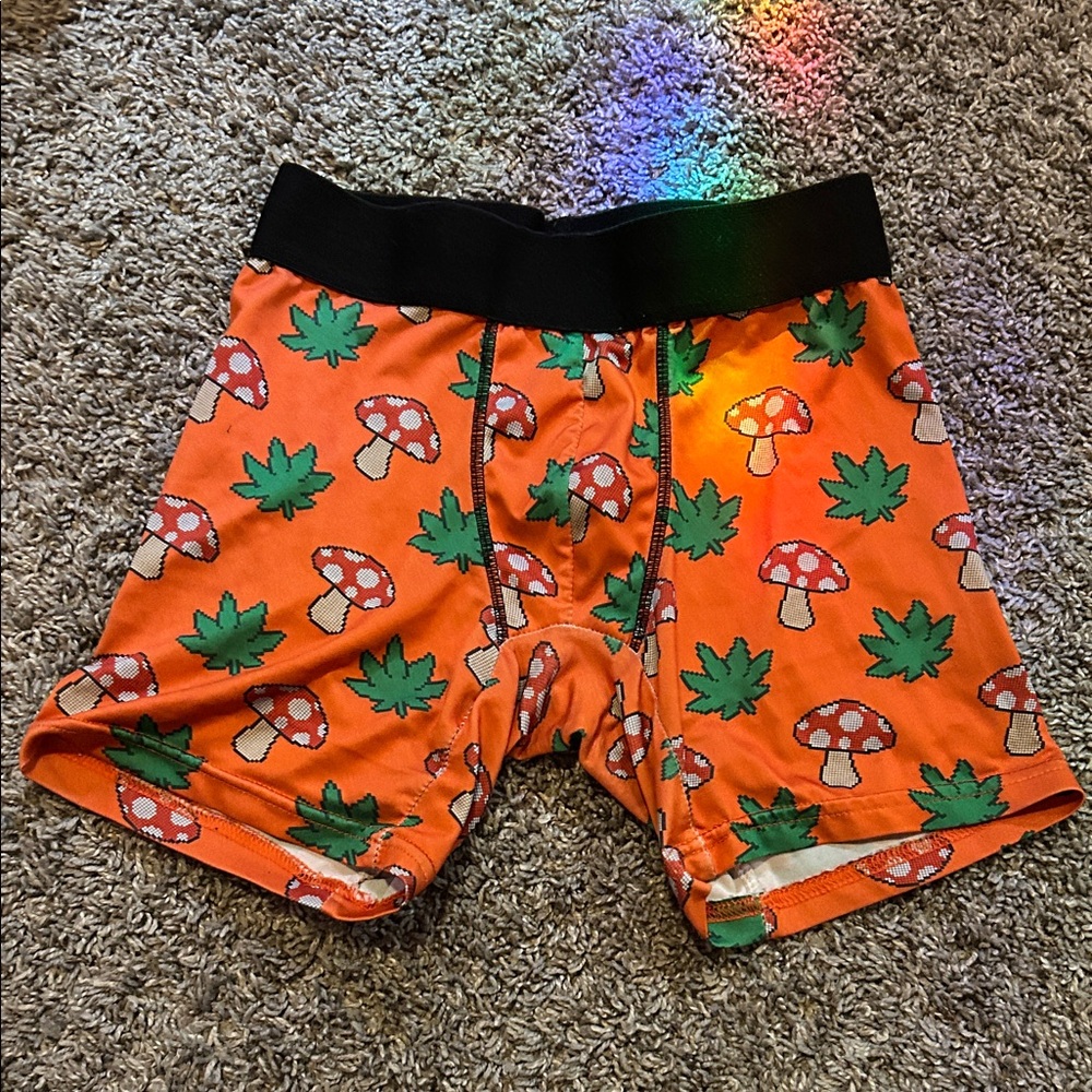 Rue21 woman Boxer shorts mushroom and leaf print